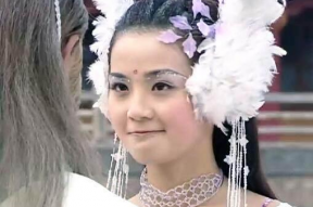 娱乐吃瓜君白莲花女星,娱乐吃瓜君揭秘其背后的真相