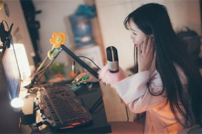 娱乐主播直播间说事吃瓜,娱乐主播带你吃瓜说事，揭秘娱乐圈幕后故事